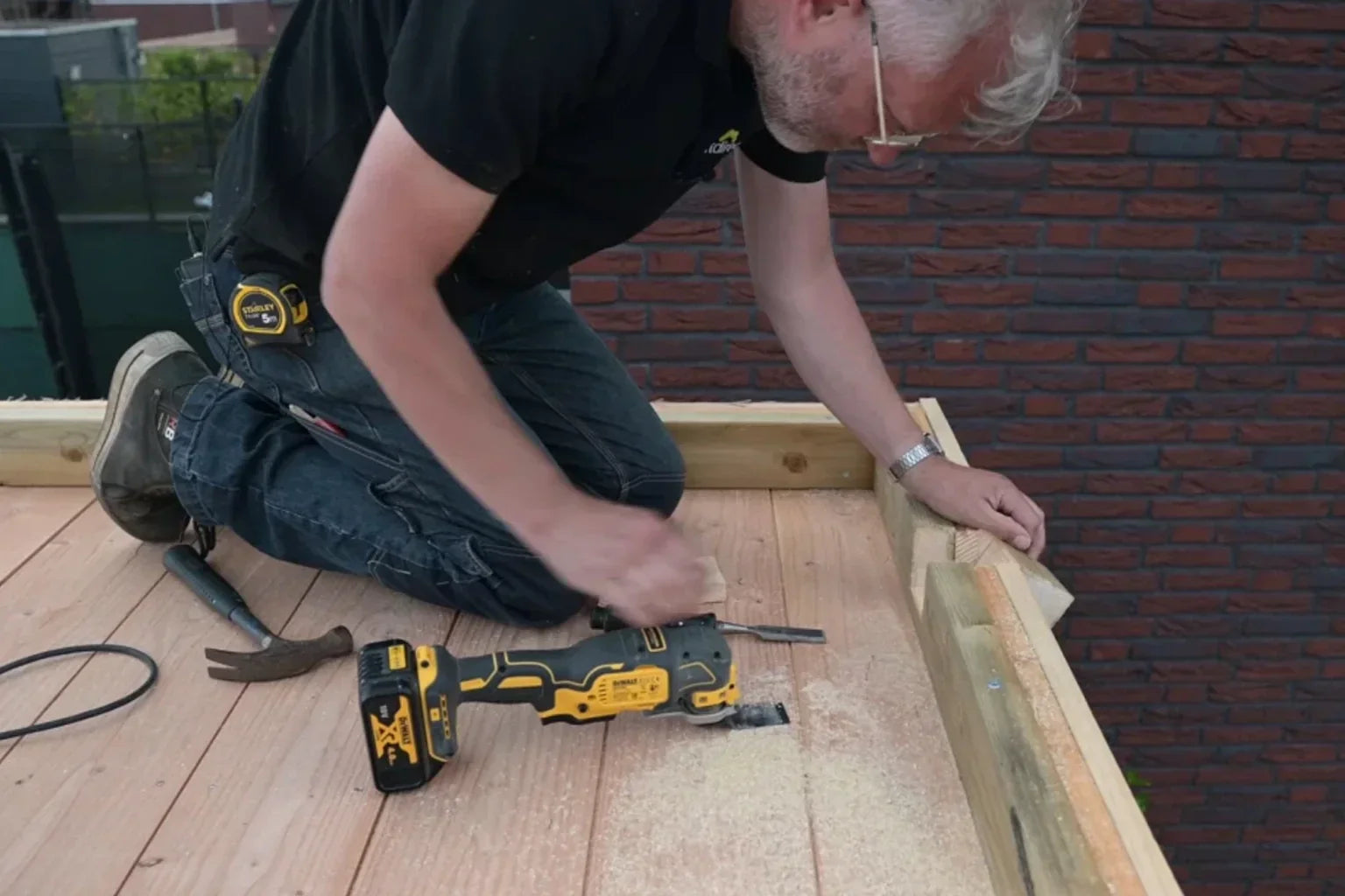 Vellingdelen en boeidelen monteren
