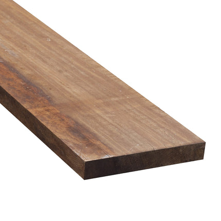Azobe planken ruw 20x200x3000