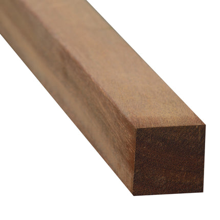 Azobe palen geschaafd 65x65x2000